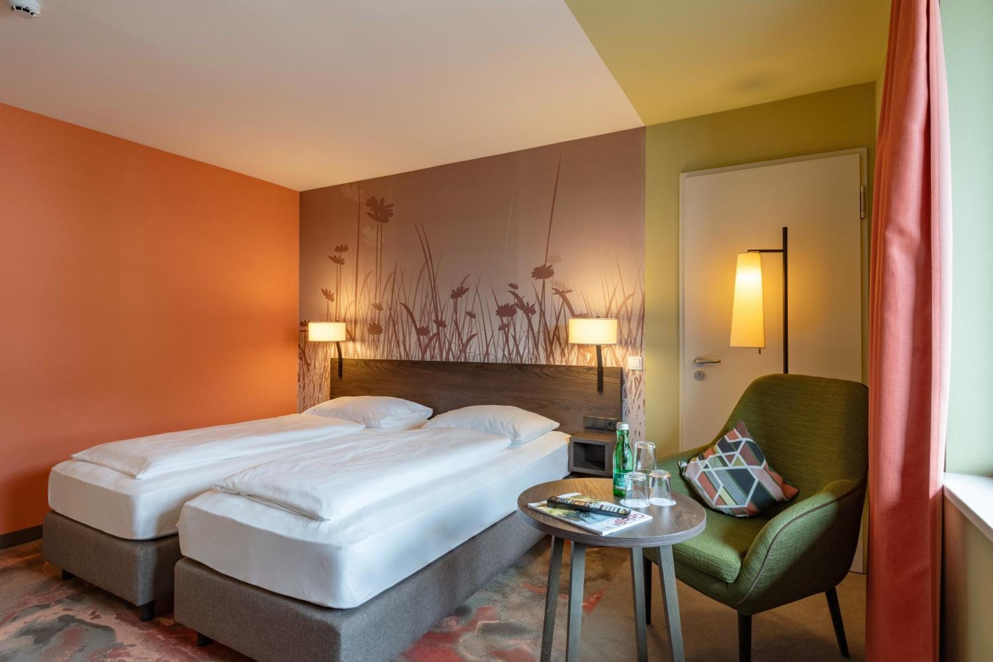 Hwest Hotel